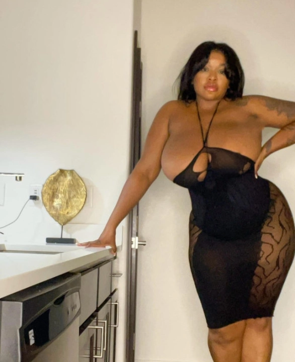 NIKITAXX EBONY
