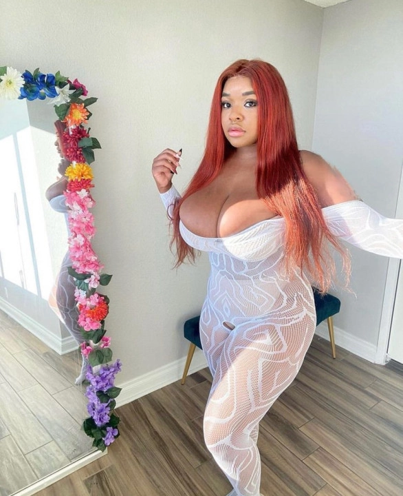 EBONY NIKITAXX