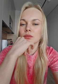 Kristina New