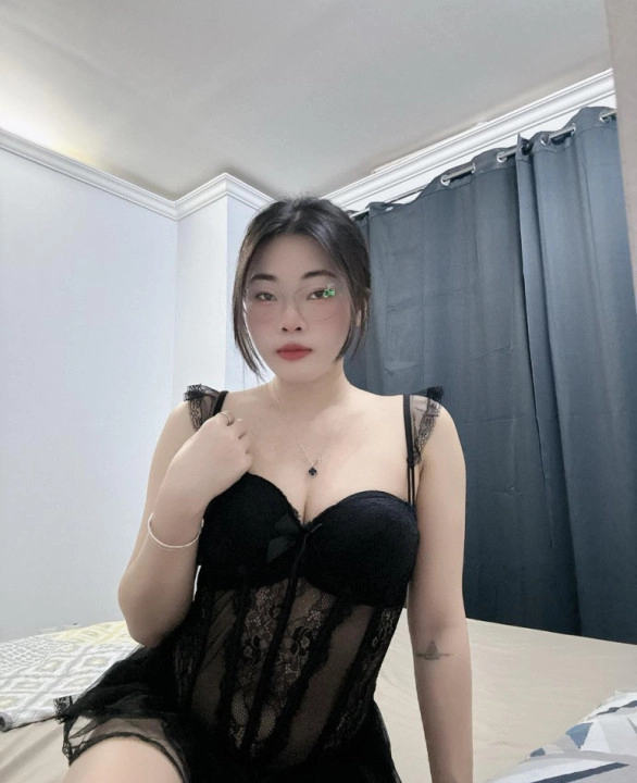 Vivian Chau