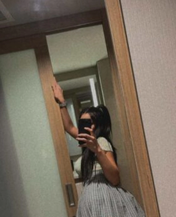 🦋❣️Alisha Downtown Dubai Girls From India 🦋❣️