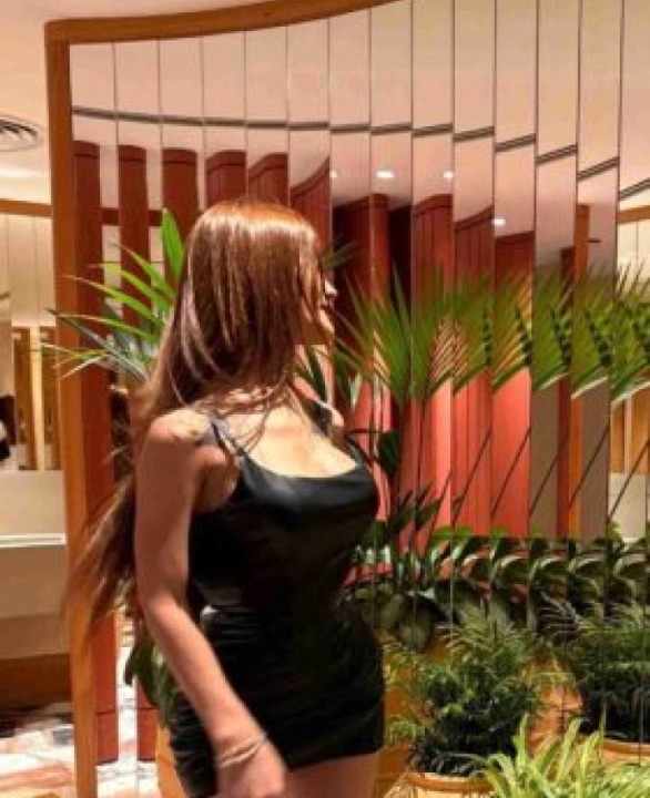 🦋❣️Alisha Downtown Dubai Girls From India 🦋❣️