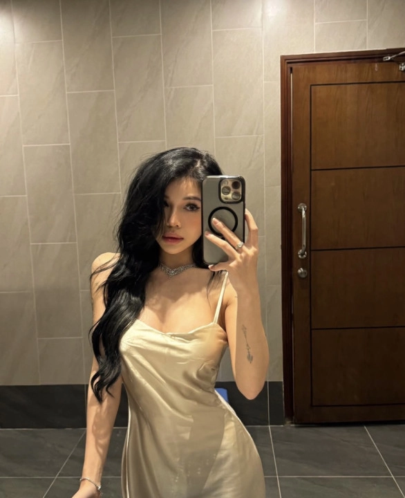 Ava reyes