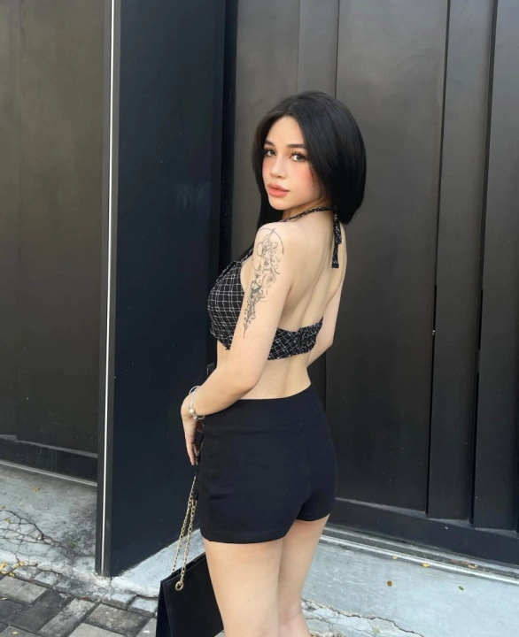 Ava reyes