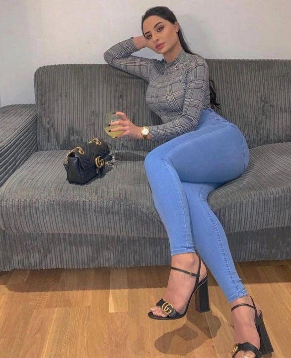 Dina Arab Escort
