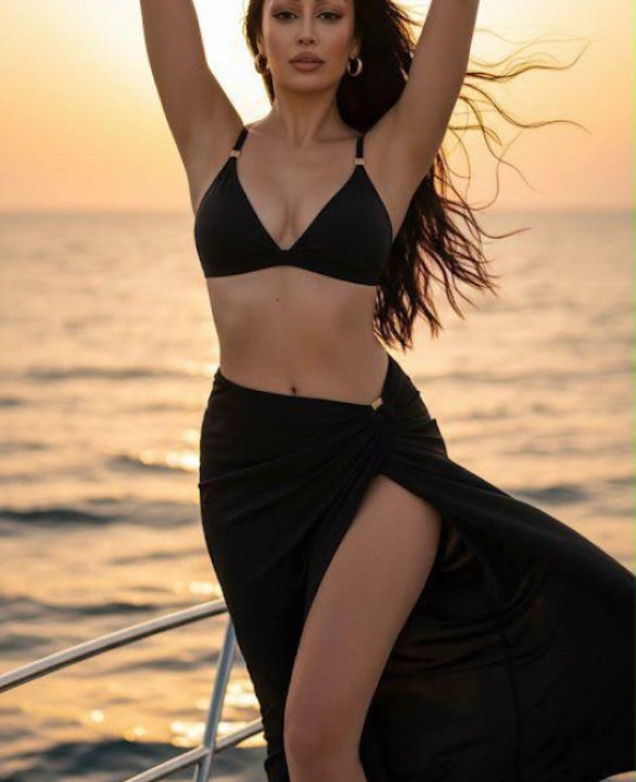Aline Indenpendent Arab Model