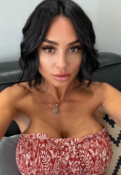 Mia