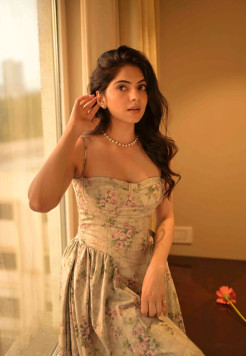 Esha Indian Model
