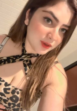 Maya khan