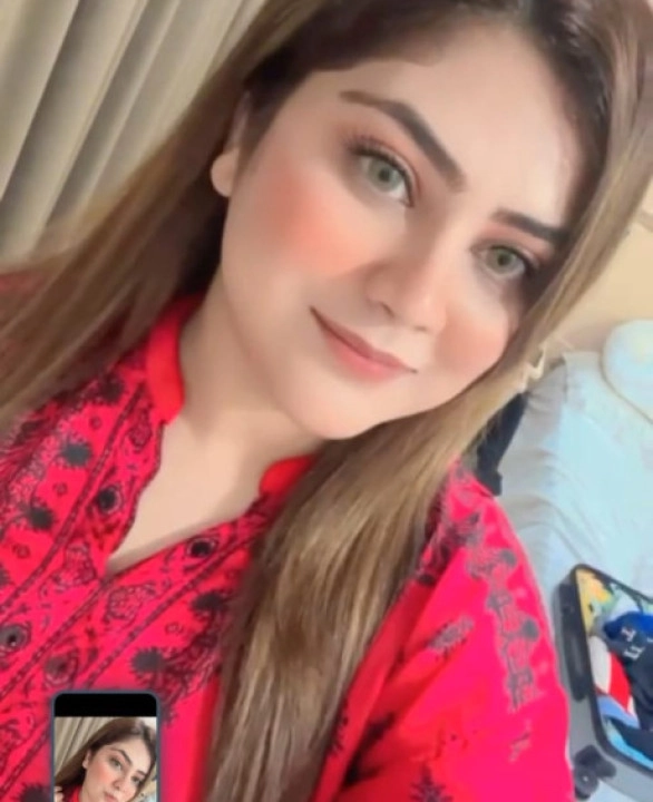 Maya khan