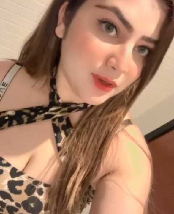 Maya khan
