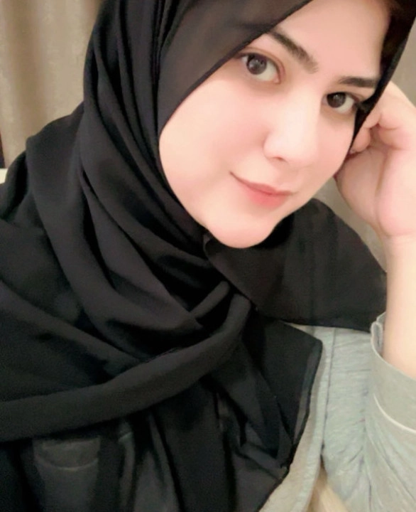 Maya khan
