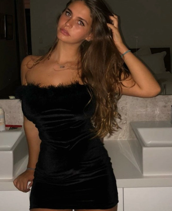 Alexis-CUM ALL OVER MY Huge TiTS